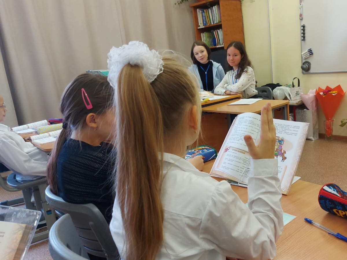Профессия учителя “изнутри”: в школе № 1368 прошел День самоуправления