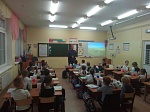 Месячник гражданской обороны: московские спасатели провели открытые уроки для школьников