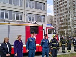 Практическое мероприятие по обучению учащихся мерам пожарной безопасности и правилам поведения в случае пожара, с привлечением пожарной техники