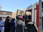 Слушатели ещё одной библиотеки ЮЗАО узнали о работе пожарных и научились оказывать первую помощь