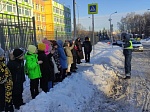 Автоинспекторы Юго-Западного округа Москвы провели экскурсию по безопасному маршруту для учащихся младших классов